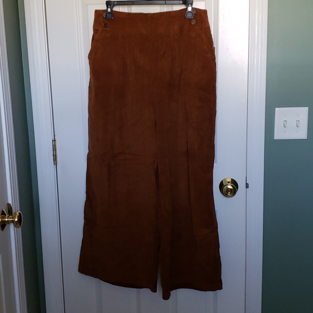 Wide leg corduroy pants